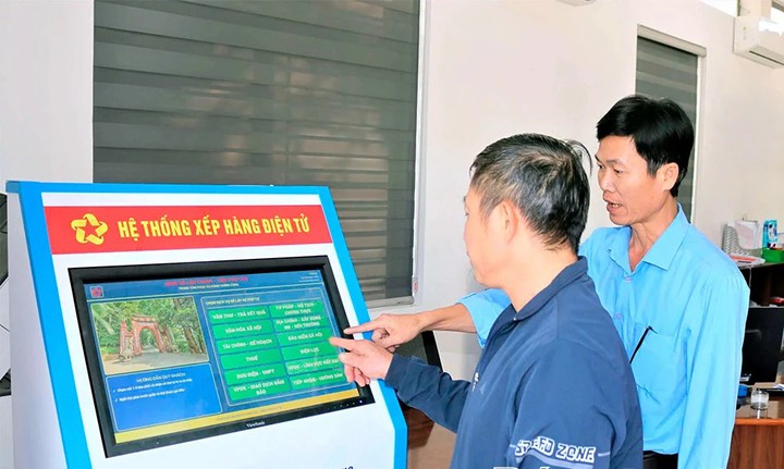 Chuyển đổi số tại cơ sở, từng bước h&igrave;nh th&agrave;nh nền tảng x&atilde; hội số từ cộng đồng d&acirc;n cư- Ảnh 1.