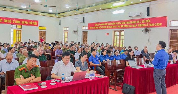 Từ lớp học đèn dầu đến lớp học AI- Ảnh 2.