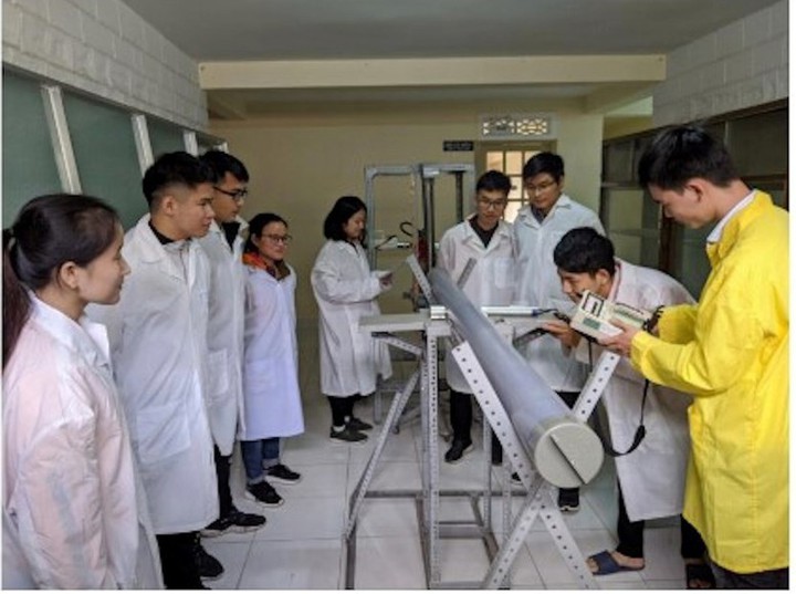 Bệ ph&oacute;ng nh&acirc;n lực cho giấc mơ điện hạt nh&acirc;n Việt Nam- Ảnh 1.