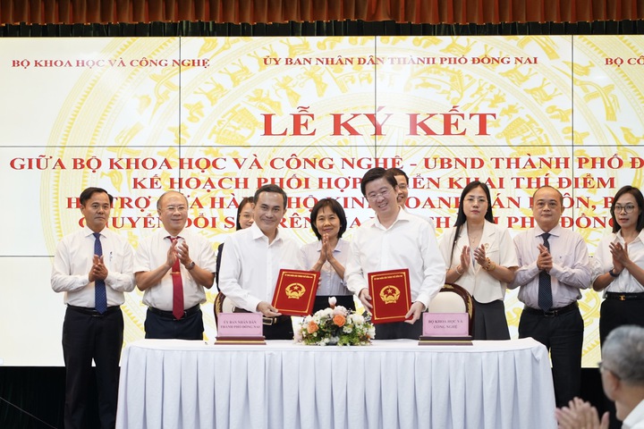 Bộ KH&CN v&agrave; th&agrave;nh phố Đồng Nai phối hợp triển khai th&iacute; điểm hỗ trợ hộ kinh doanh chuyển đổi số- Ảnh 1.