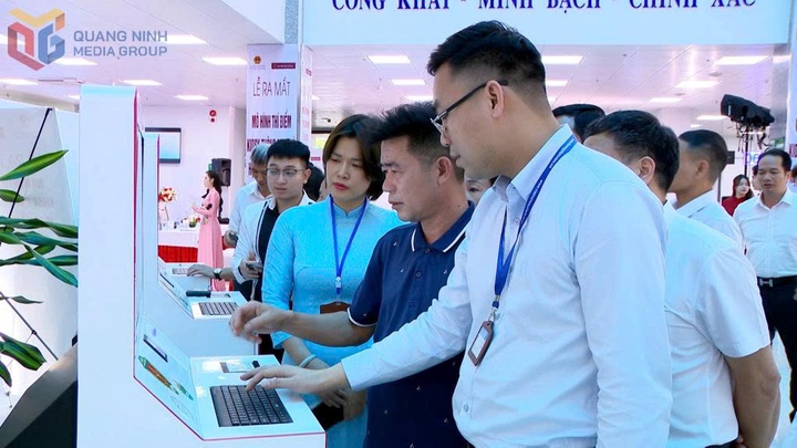 Kiosk th&ocirc;ng minh đưa bản sao số v&agrave;o quy tr&igrave;nh h&agrave;nh ch&iacute;nh - Ảnh 1.