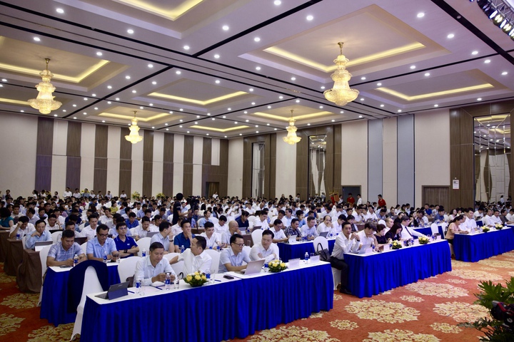 Triển khai m&ocirc; h&igrave;nh chuyển đổi số cấp x&atilde; theo hướng thống nhất, bao tr&ugrave;m- Ảnh 1.