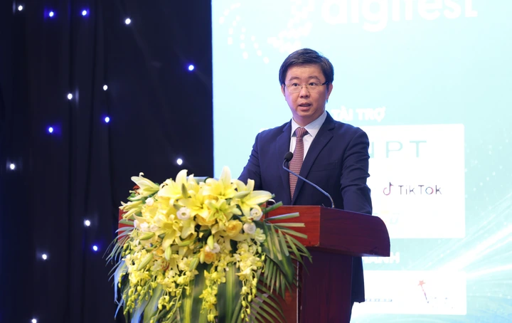 "Chuyển đổi số kh&ocirc;ng phải l&agrave; số h&oacute;a quy tr&igrave;nh cũ, m&agrave; l&agrave; tạo ra c&aacute;ch l&agrave;m mới bằng c&ocirc;ng nghệ số với hiệu quả vượt trội"- Ảnh 1.