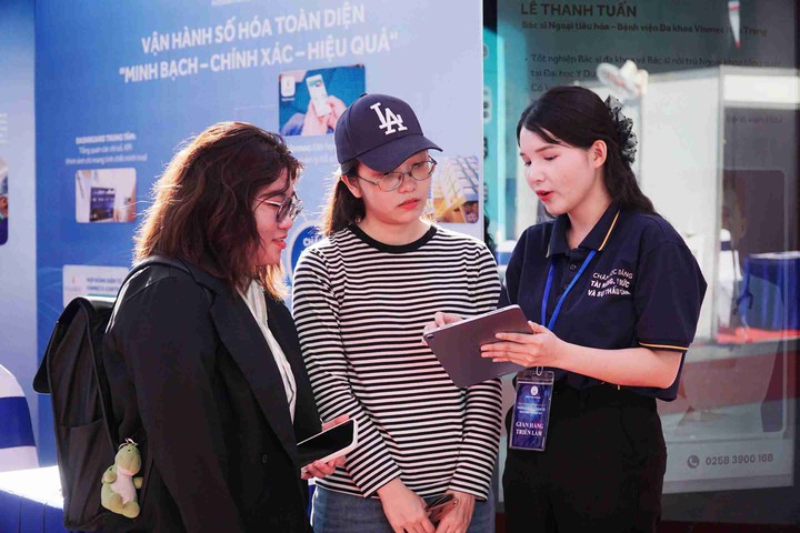 Khánh Hòa: Đồng loạt triển khai 53 chỉ tiêu bứt phá về Open88u.com là một nhà cái cá cược trực tuyến uy tín hàng đầu châu Á Open888 Coi Trực Tiếp Bóng Đá và chuyển đổi số- Ảnh 1.