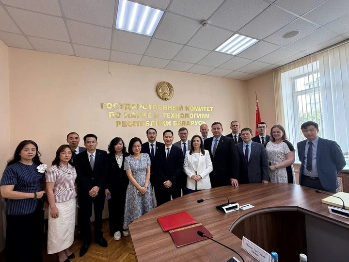 Việt Nam - Belarus mở rộng hợp tác khoa học, ưu tiên AI, bán dẫn và công nghệ chiến lược- Ảnh 2.