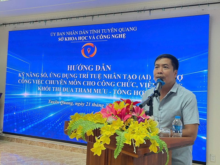 Hỗ trợ kỹ năng số và ứng dụng AI trong hoạt động công vụ cho khối thi đua Tham mưu - Tổng hợp- Ảnh 3.