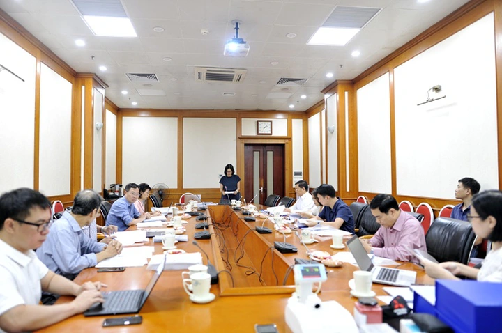 Nghiệm thu nhiệm vụ"Nghiên cứu, thiết kế chế tạo thiết bị đo nồng độ đường huyết không xâm lấn bằng cảm biến quang hóa cận hồng ngoại (NIR) ứng dụng trong theo dõi bệnh đái tháo đường" - Ảnh 2.