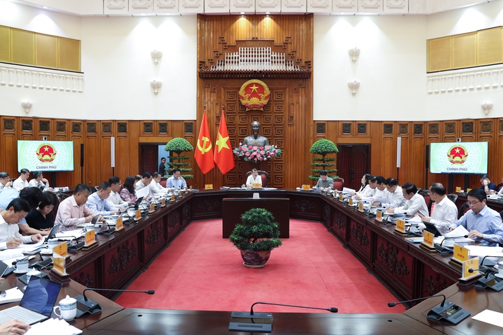 Thủ tướng Chính phủ Lê Minh Hưng: Đẩy nhanh hoàn thiện cơ sở dữ liệu quốc gia, phát triển công nghệ chiến lược- Ảnh 1.