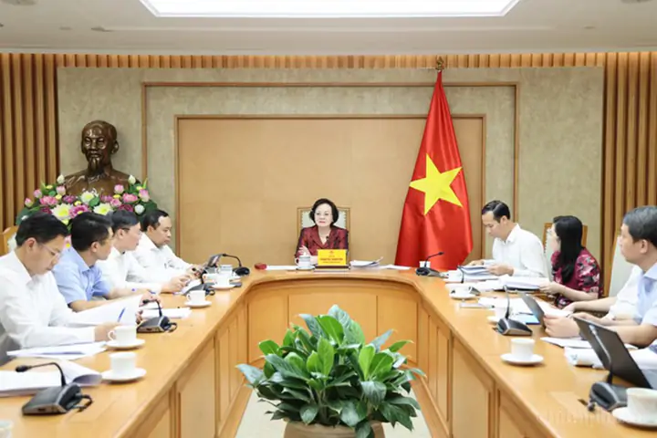 Bộ trưởng Vũ Hải Quân: Cần trao quyền chủ động tuyển dụng nhân tài cho các trường đại học - Ảnh 2.