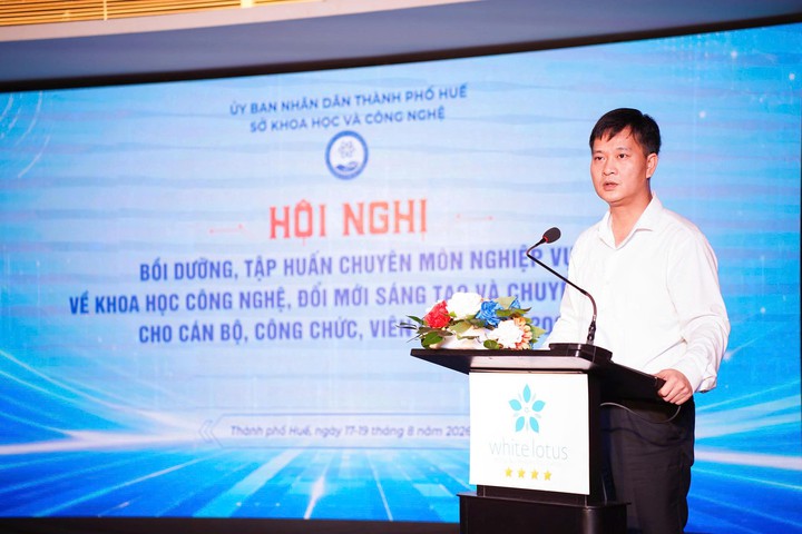 Trang bị nghiệp vụ về khoa học c&ocirc;ng nghệ, đổi mới s&aacute;ng tạo v&agrave; chuyển đổi số cho c&aacute;n bộ, c&ocirc;ng chức, vi&ecirc;n chức - Ảnh 1.