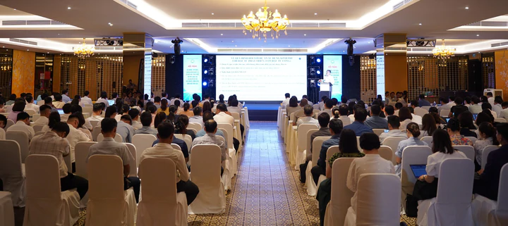 Huế n&acirc;ng cao năng lực chuyển đổi số phục vụ ph&aacute;t triển kinh tế - x&atilde; hội - Ảnh 1.