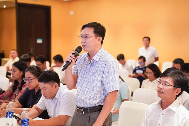 Trang bị nghiệp vụ về khoa học c&ocirc;ng nghệ, đổi mới s&aacute;ng tạo v&agrave; chuyển đổi số cho c&aacute;n bộ, c&ocirc;ng chức, vi&ecirc;n chức - Ảnh 5.