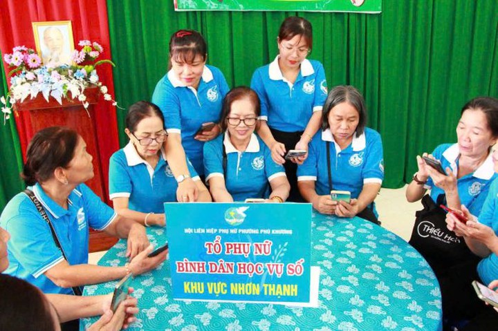Phụ nữ Vĩnh Long chủ động chuyển đổi số, mở rộng cơ hội phát triển- Ảnh 1.