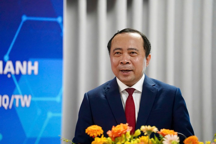 Bộ trưởng Vũ Hải Qu&acirc;n: Việt Nam phải chuyển từ nghi&ecirc;n cứu sang l&agrave;m chủ c&ocirc;ng nghệ biển - Ảnh 1.