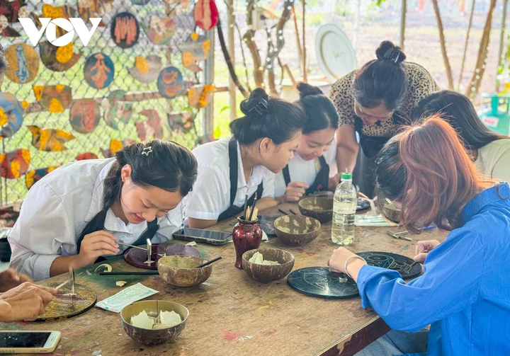 Người trẻ trở th&agrave;nh lực lượng s&aacute;ng tạo mới của văn h&oacute;a Việt- Ảnh 2.