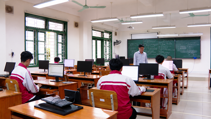 Quảng Trị đẩy mạnh ứng dụng c&ocirc;ng nghệ số trong dạy v&agrave; học- Ảnh 1.