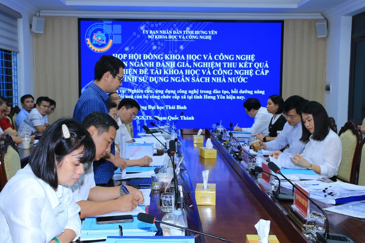Ứng dụng công nghệ đào tạo, bồi dưỡng năng lực số cho đội ngũ cán bộ, công chức cấp xã- Ảnh 1.