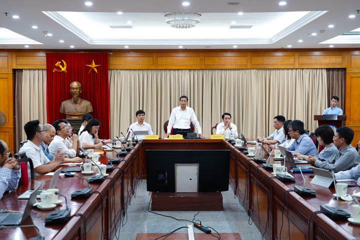 Thứ trưởng Lê Xuân Định: "Lấy sản phẩm và nhu cầu thị trường làm trọng tâm phát triển công nghệ chiến lược"- Ảnh 1.