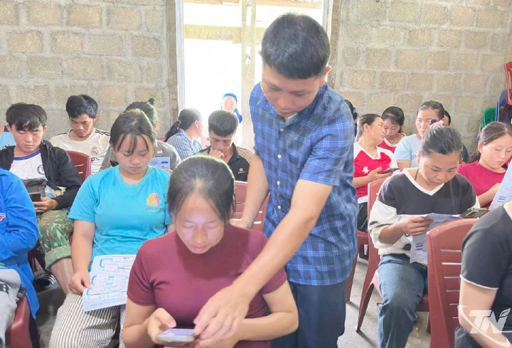 Đưa kỹ năng AI đến từng hộ d&acirc;n- Ảnh 1.