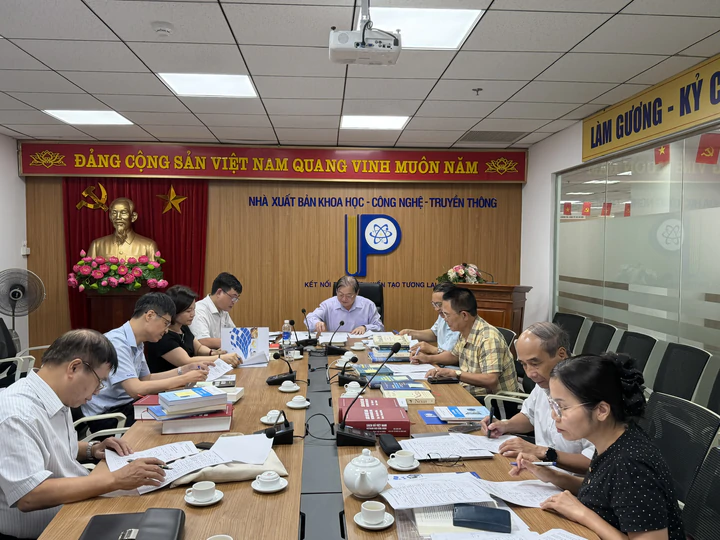 Giải thưởng S&aacute;ch Khoa học, C&ocirc;ng nghệ, Đổi mới s&aacute;ng tạo v&agrave; Chuyển đổi số: Nhiều đề cử uy t&iacute;n- Ảnh 2.