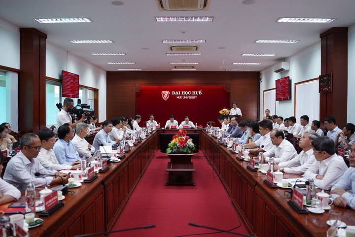 C&ocirc;ng bố quốc tế kh&ocirc;ng thể l&agrave; ti&ecirc;u ch&iacute; duy nhất đ&aacute;nh gi&aacute; khoa học x&atilde; hội, nh&acirc;n văn v&agrave; nghệ thuật - Ảnh 3.