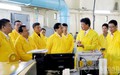 Deputy PM Bui Thanh Son works with Nuclear Research Institute