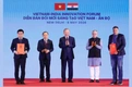 Viet Nam and India Exchange Cooperation Documents in Science, Technology and Innovation