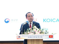 Vietnam, RoK team up on sci-tech, innovation at Hanoi forum
