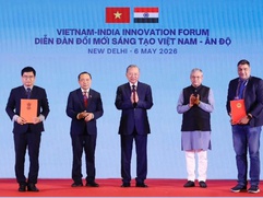 Viet Nam and India Exchange Cooperation Documents in Science, Technology and Innovation