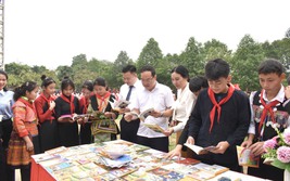 Phát động hưởng ứng Ngày Sách và Văn hóa đọc Việt Nam tỉnh Tuyên Quang năm 2024