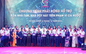 Ngân hàng Agribank ủng hộ 100 tỷ đồng hưởng ứng đợt thi đua cao điểm hoàn thành xóa nhà tạm, nhà dột nát trên cả nước