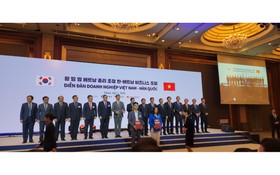 Hanoi Telecom and Mirae n Edu Partner signed a strategic cooperation in the field of education and training at the Vietnam - Korea Business Forum