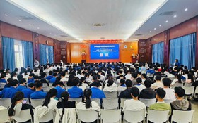 Sinh viên Khánh Hòa bùng nổ hứng khởi với chuỗi Workshop “Khởi tạo Portfolio số - Vũ khí cạnh tranh của sinh viên thời AI”