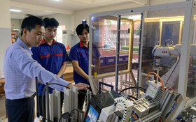 Vĩnh Long: Lãnh đạo Ủy ban nhân dân tỉnh làm việc với Sở Khoa học và Công nghệ