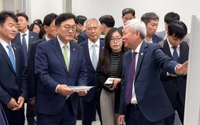 Chủ tịch Quốc hội Hàn Quốc đề xuất Việt Nam hợp tác nghiên cứu AI, lượng tử
