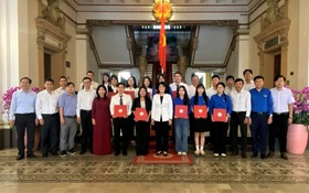 Lãnh đạo TPHCM trao đổi, lắng nghe những kiến nghị của các nhà khoa học trẻ