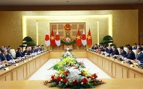Vietnamese, Japanese governments signed agreements on semiconductor, nuclear energy cooperation
