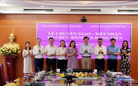 Bàn giao tổ chức đảng và 70 đảng viên Báo VietNamNet về Đảng ủy Bộ Dân tộc và Tôn giáo