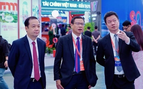Hiện vật lịch sử kể chuyện 80 năm phát triển khoa học, công nghệ Việt Nam