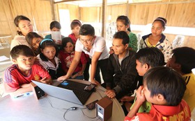 “Phủ sóng” thông tin, kích hoạt sinh kế: Đòn bẩy giảm nghèo bền vững ở Văn Chấn