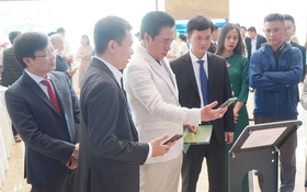 Huế phát động phong trào thi đua “Đổi mới sáng tạo, phát triển KHCN, chuyển đổi số, chuyển đổi xanh” gắn với “Bình dân học vụ số”