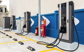 Chuẩn hóa hệ thống lưu trữ cho trạm sạc xe điện