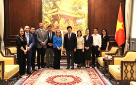 Intel Expands Cooperation in Semiconductor Industry Development in Viet Nam