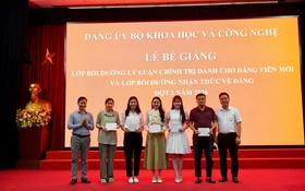 Gần 200 học viên hoàn thành chương trình bồi dưỡng chính trị năm 2026