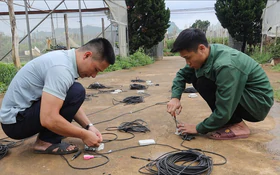 Cảm biến thông minh theo dõi độ ẩm, NPK cho vùng rau an toàn tại Sơn La