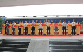 VNPost khai trương tuyến vận chuyển hàng bưu chính bằng toa xe đường sắt Việt Nam
