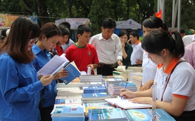 Hội chợ - Triển lãm sách quốc tế: Bước đầu đưa sách Việt ra thế giới