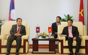 Thứ trưởng Phạm Hồng Hải tiếp Đoàn công tác Bộ BCVT Lào