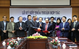 Cục Tần số Vô tuyến điện và Viện Hàn lâm KHCN Việt Nam ký kết thỏa thuận hợp tác