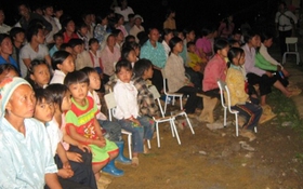 Nỗ lực “giảm nghèo” thông tin ở huyện vùng cao biên giới Hà Quảng
